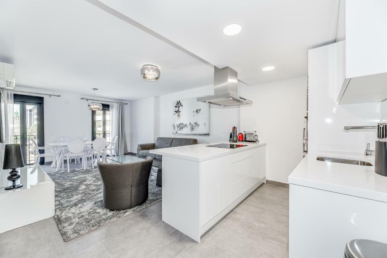 By Riva - Luxurious, Exclusive 2 Bedroom Apt Inside Puerto Banus Μαρμπέλλα Εξωτερικό φωτογραφία